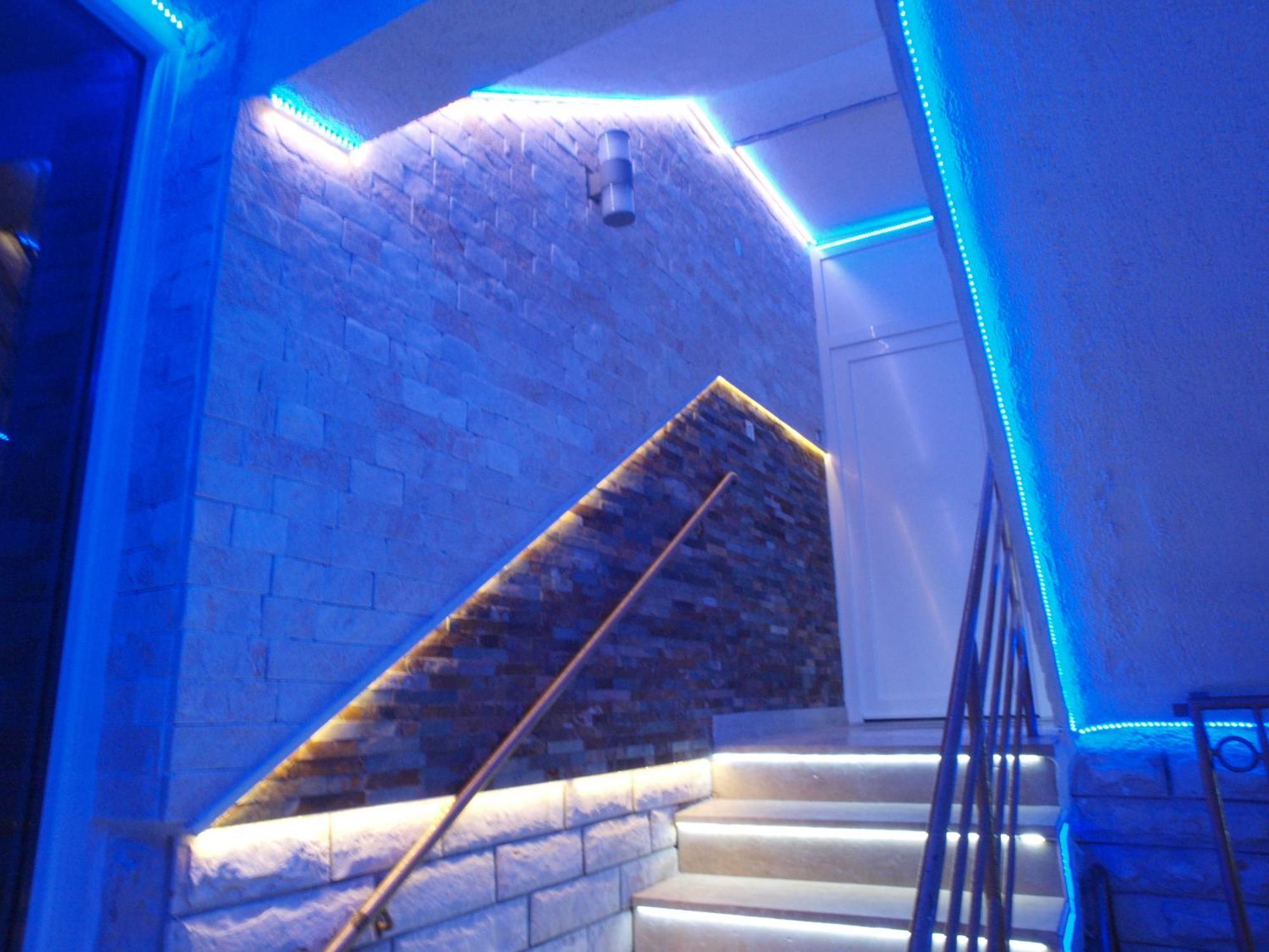 Villa Dalibor wellness, 2 jacuzzies, sauna, parking, grill, observatory, Mediterranean garden Nin Buitenkant foto
