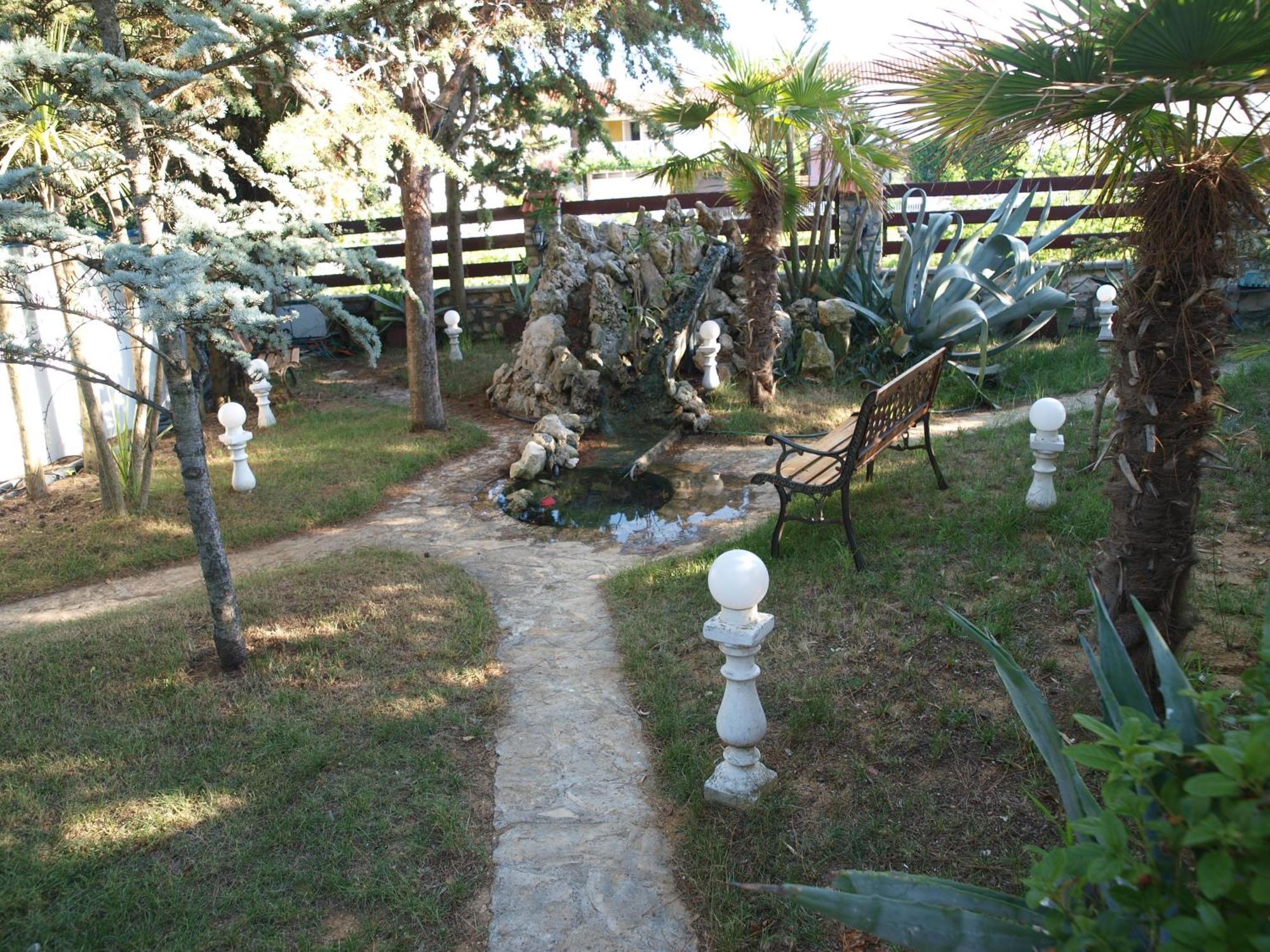Villa Dalibor wellness, 2 jacuzzies, sauna, parking, grill, observatory, Mediterranean garden Nin Buitenkant foto